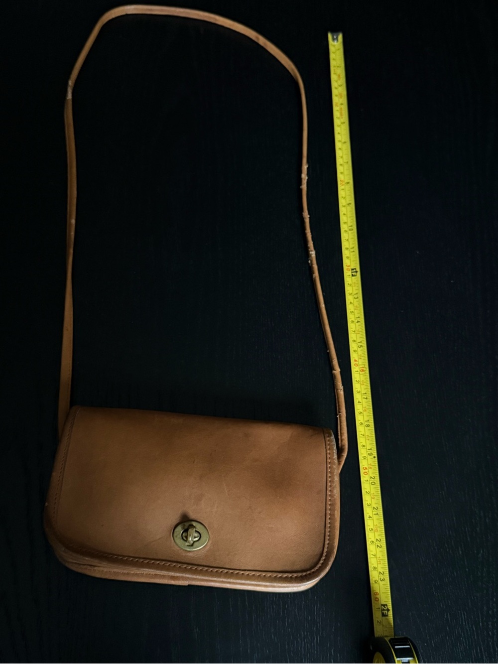 Vintage Coach Dinky Tan Bag - Picture 12 of 12